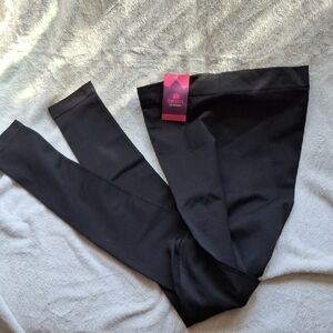 Womens NWT Shapewear Black Leggings Sz M  Bodycon Yoga Exercise Pants Stretch